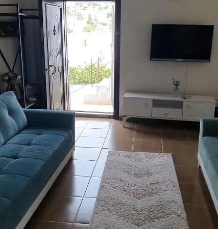 Merkez Kale,deniz Ve Kos Manzarali